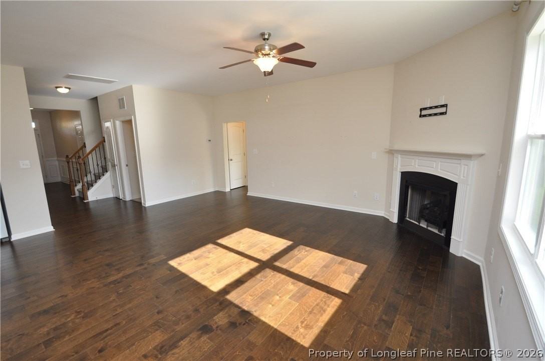 84 Fairview St - Photo 5 of 49