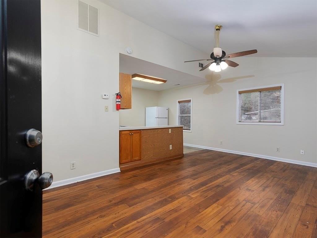 2166 Hanfred Ct - Photo 4 of 21