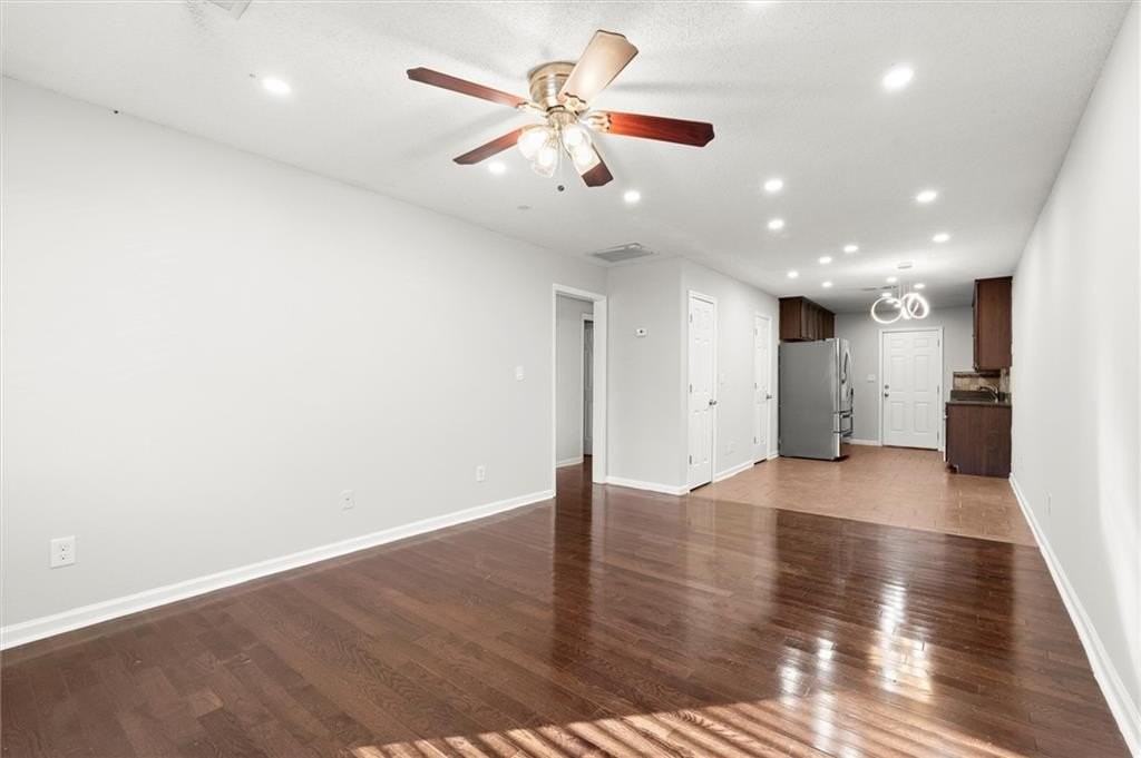 2172 Park Ter Apt 7 - Photo 2 of 42