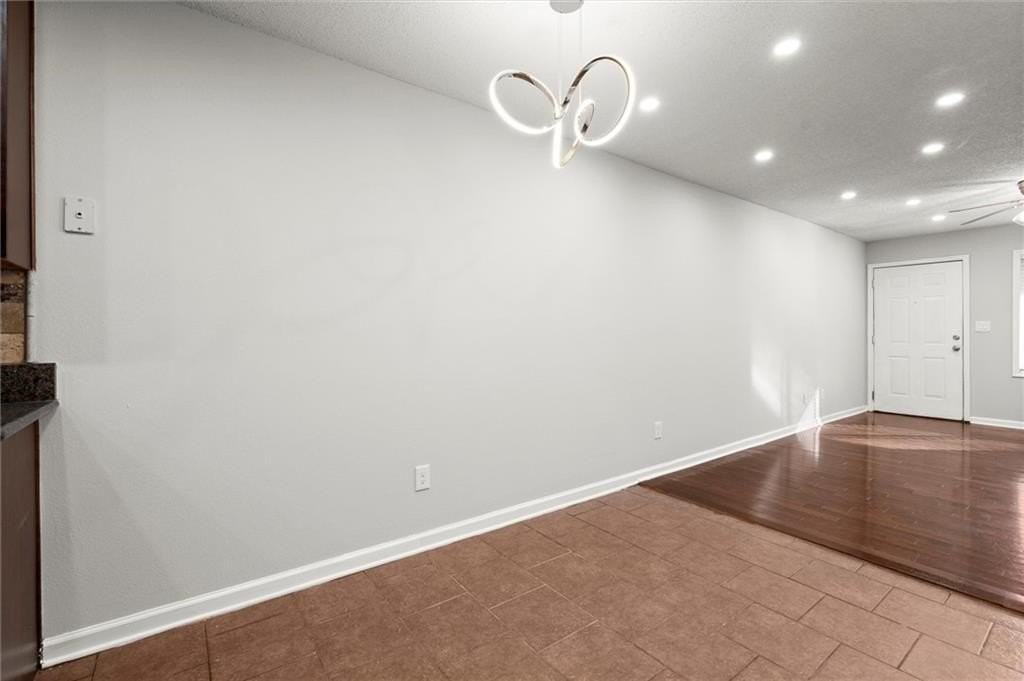 2172 Park Ter Apt 7 - Photo 6 of 42