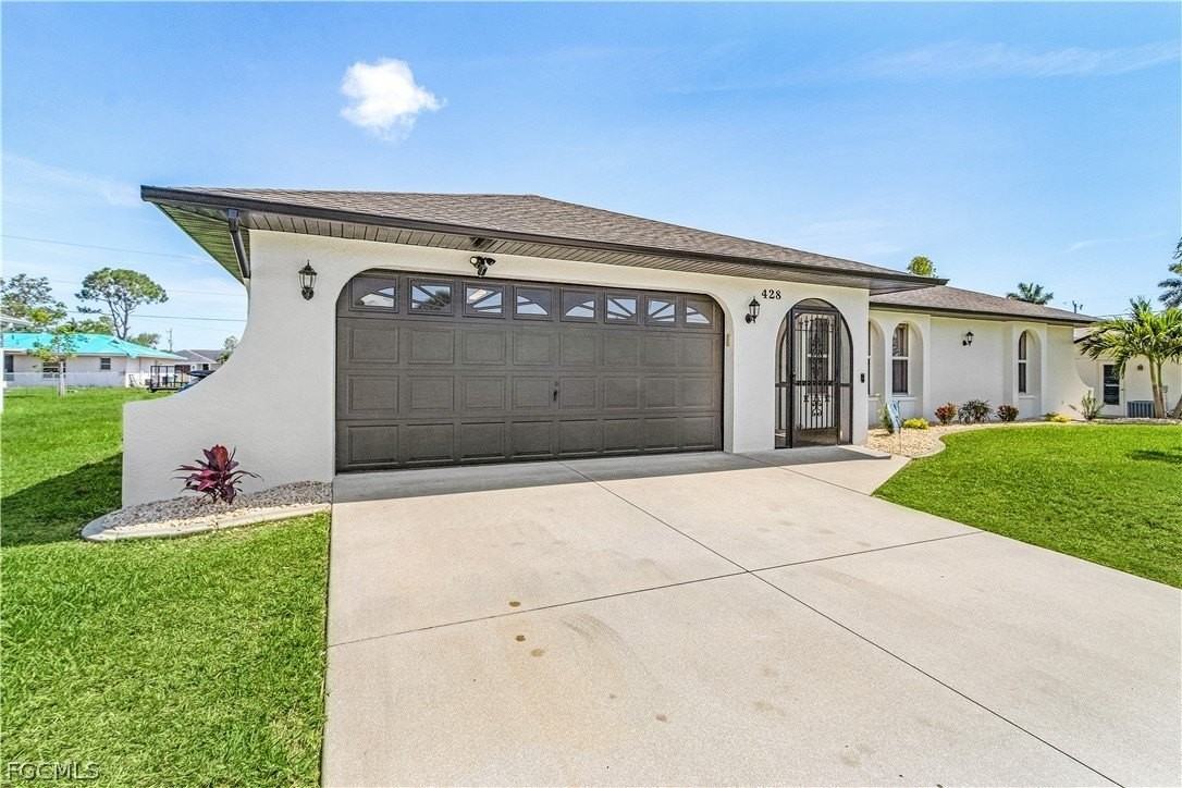 428 Sw 37th St - Photo 3 of 40