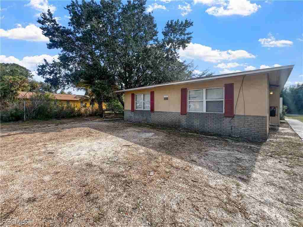 13037 1st St Apt 1 - Photo 5 of 22