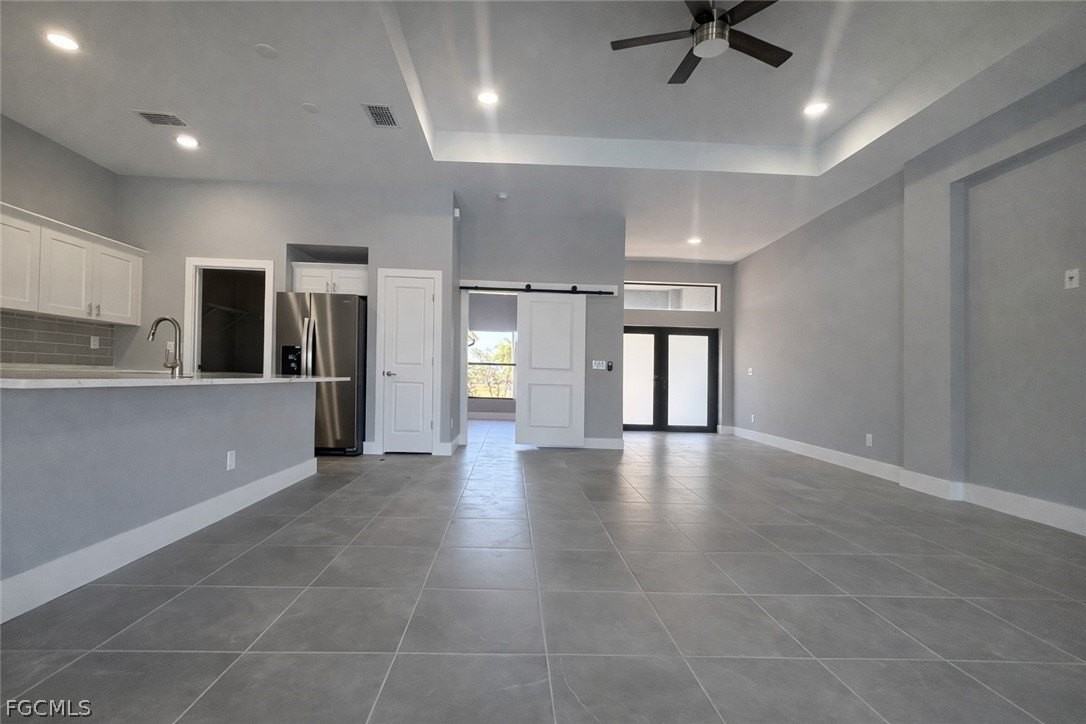 3545 Nw 41st Ave - Photo 5 of 27