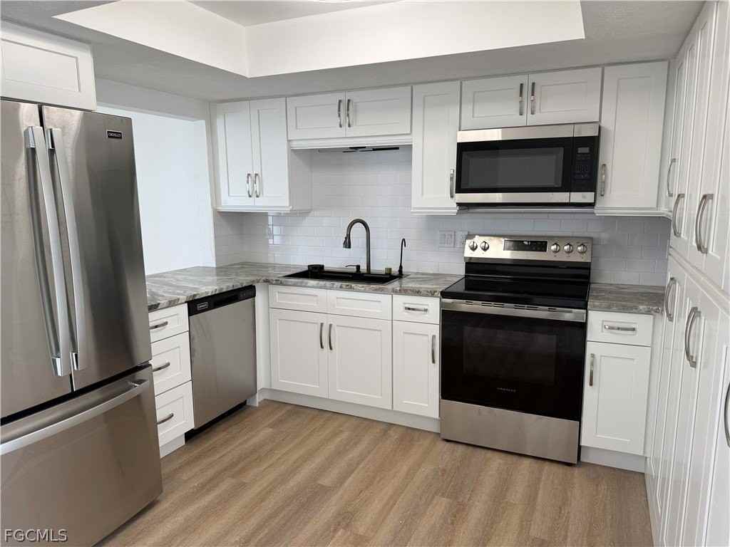 4516 Se 6th Pl Apt 1c - Photo 3 of 14