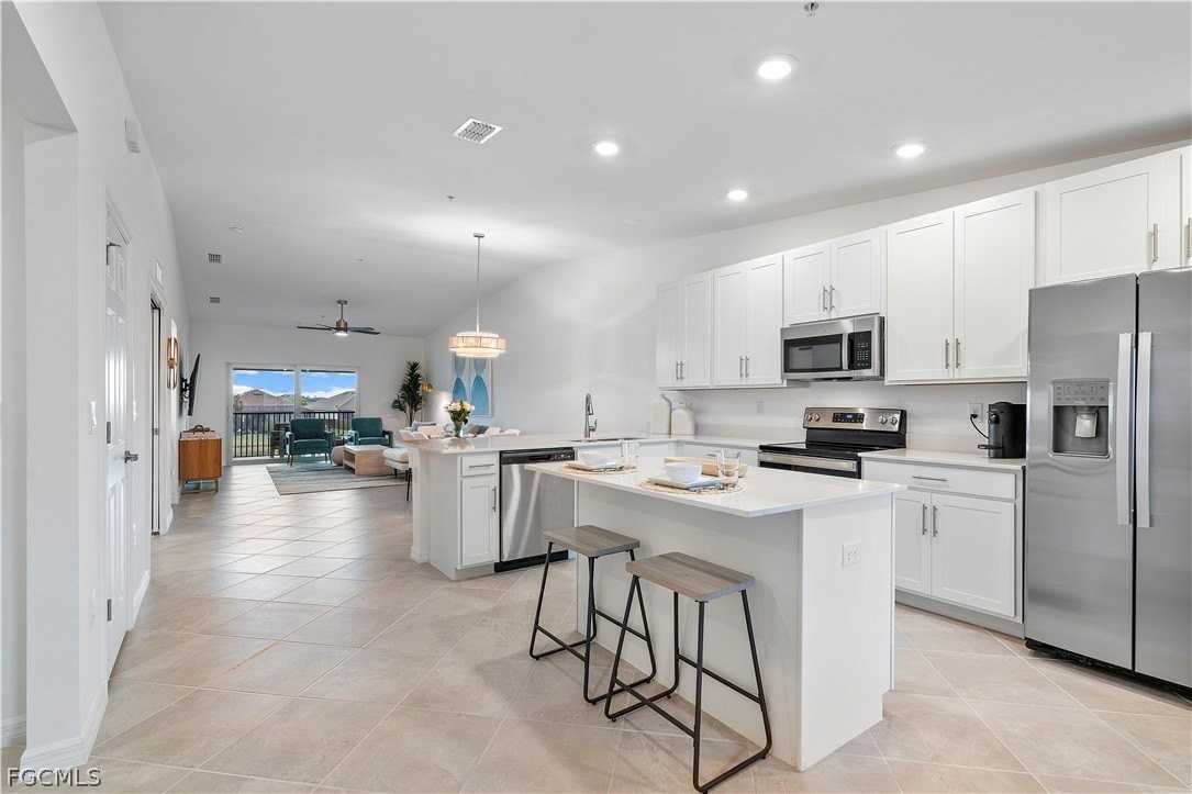 43996 Boardwalk Loop #1422 - Photo 3 of 37