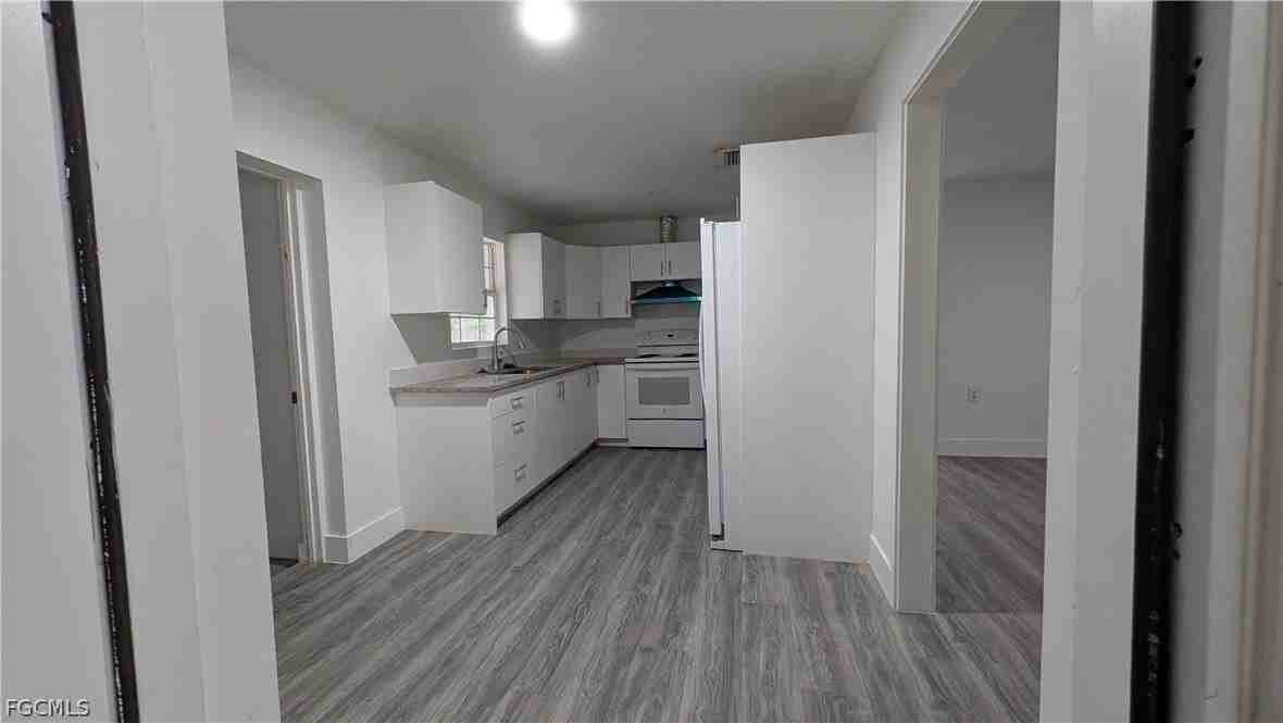 660 S Missouri St - Photo 4 of 27