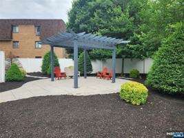 featured image of 59 Willet St #5-2A