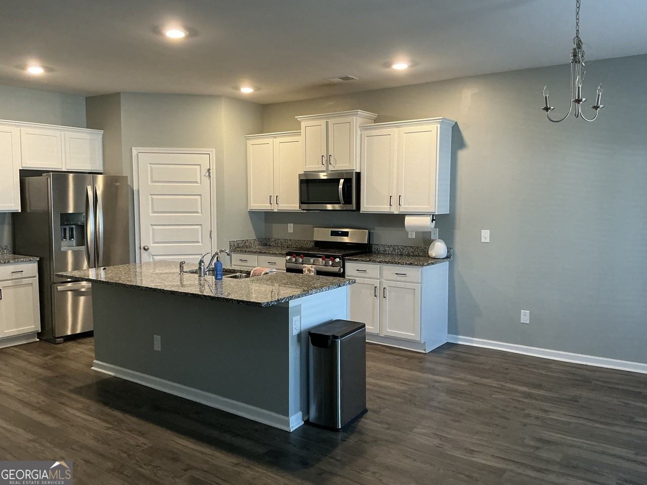 31 Poplar Preserve Blvd - Photo 3 of 26