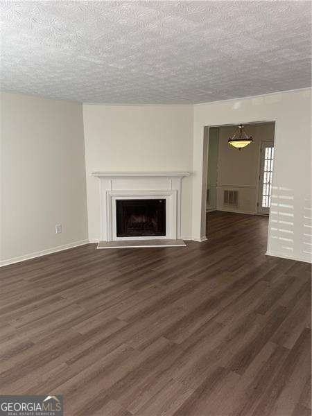 2907 Queen Anne Ct - Photo 3 of 25