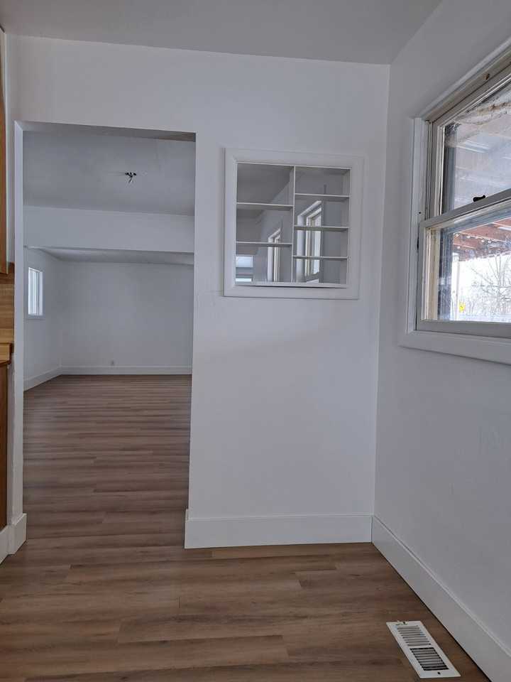 Lincoln 309 - Photo 3 of 23