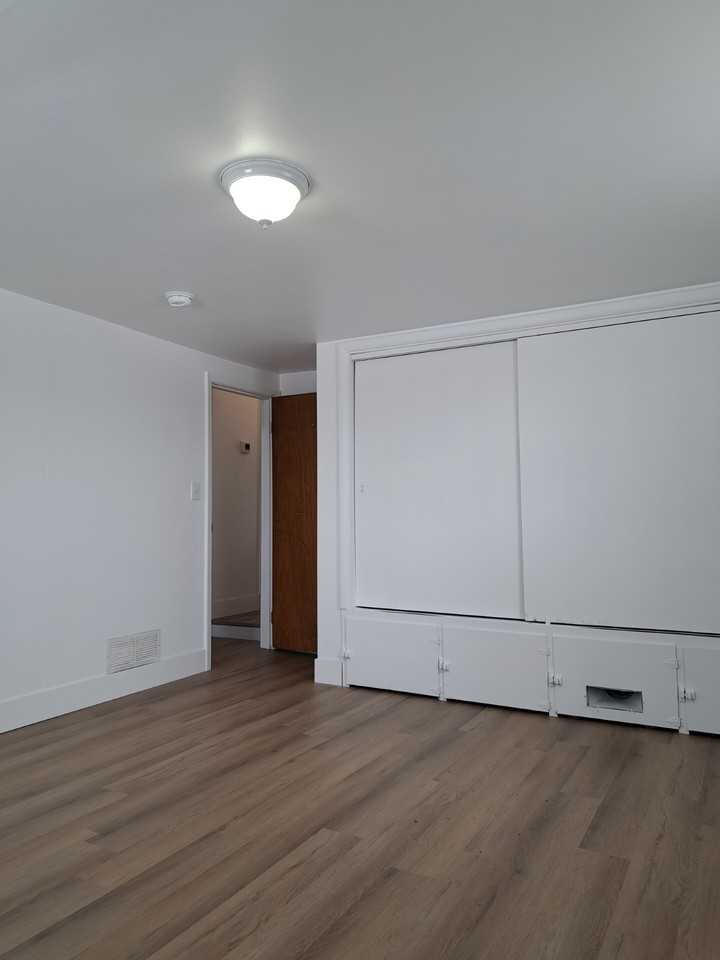 Lincoln 309 - Photo 7 of 23