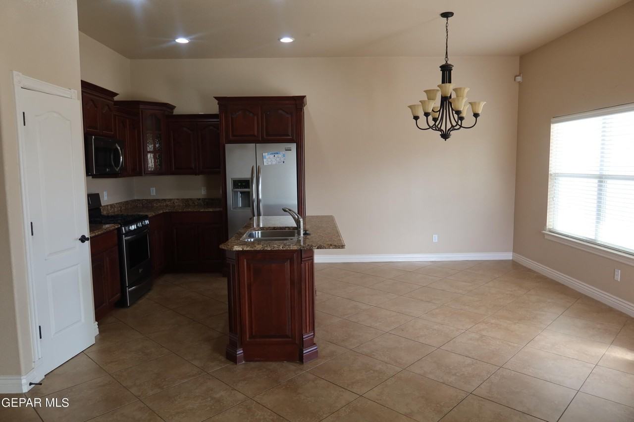 3728 Star Beach Ln - Photo 5 of 26