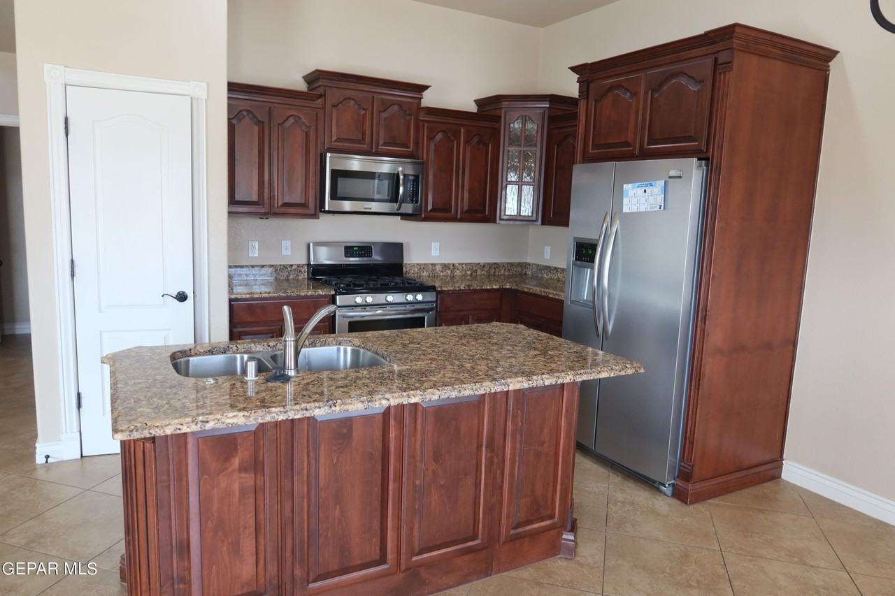 3728 Star Beach Ln - Photo 7 of 26