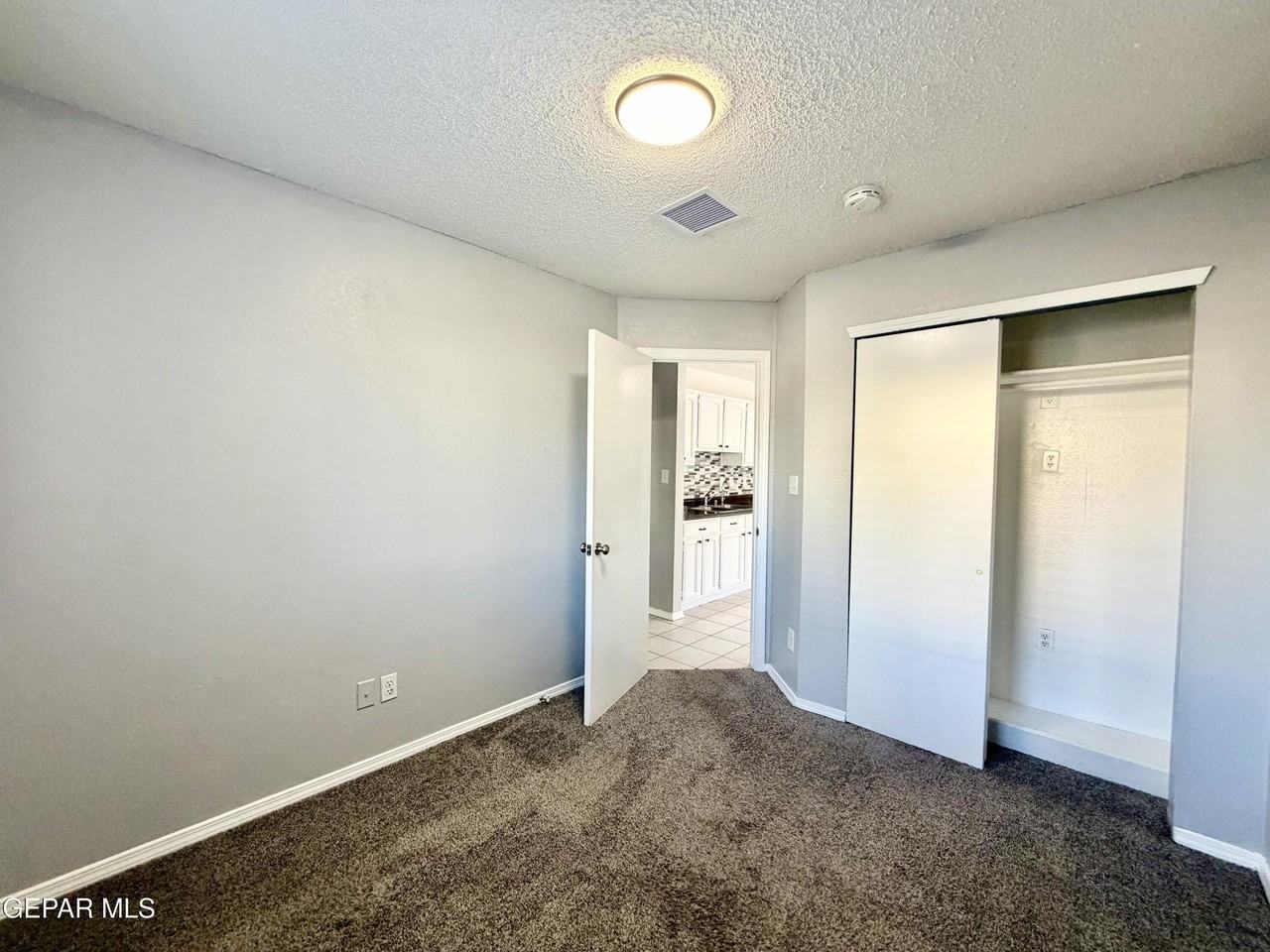 1808 Loanda Ln - Photo 7 of 23