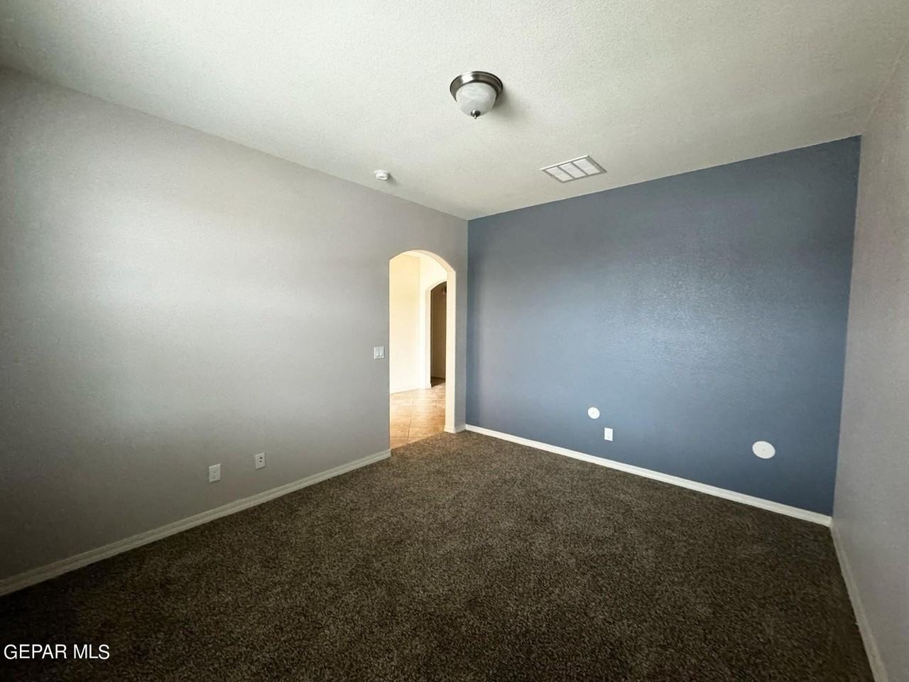 1291 Rustic Bend Pl - Photo 4 of 23