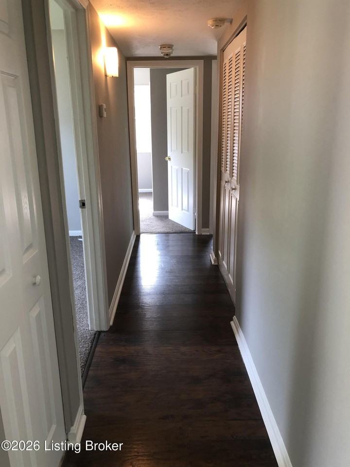 1235 Morgan Ave - Photo 5 of 10