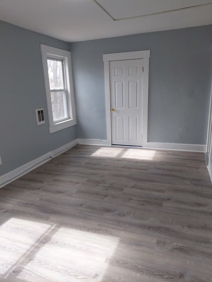 65-69 Maple St - Photo 3 of 10