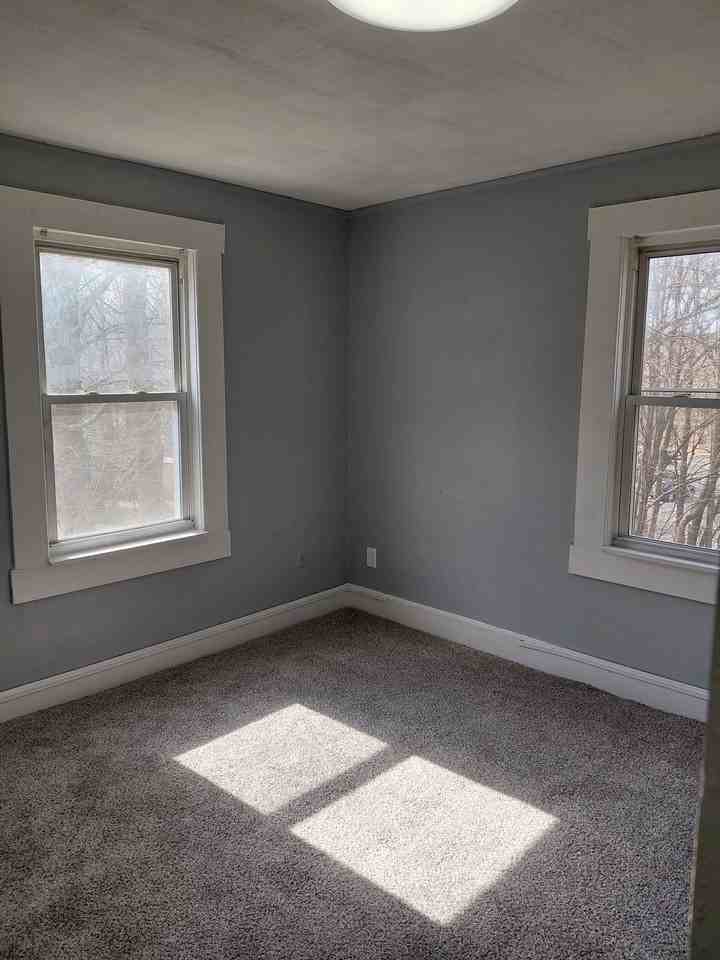 65-69 Maple St - Photo 5 of 10