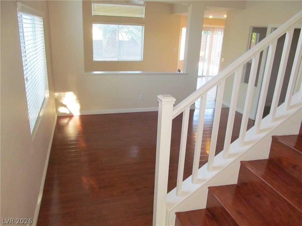 900 Windhook St - Photo 4 of 32