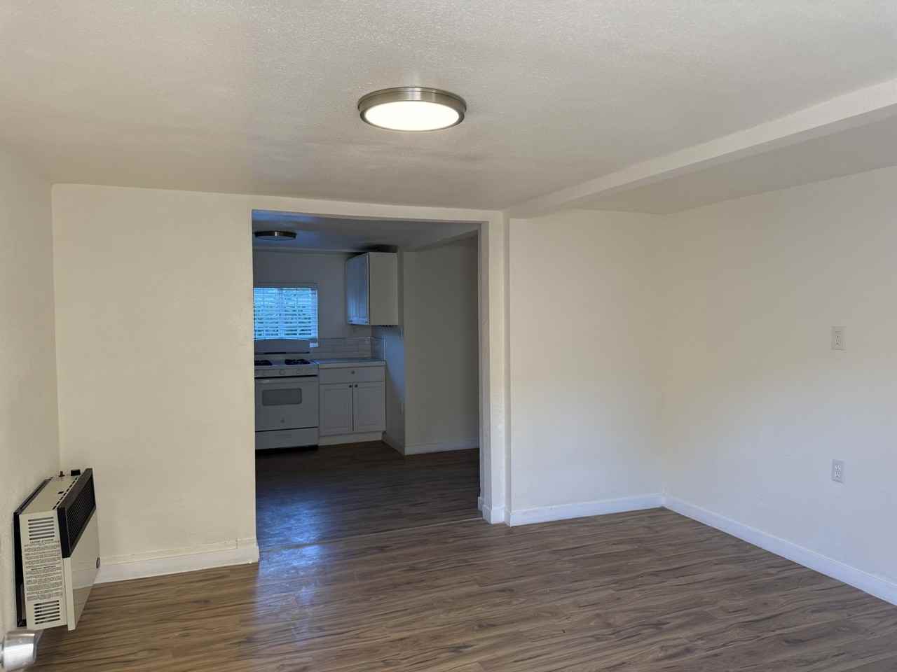 2136-2138 Harrison Ave - Photo 2 of 8