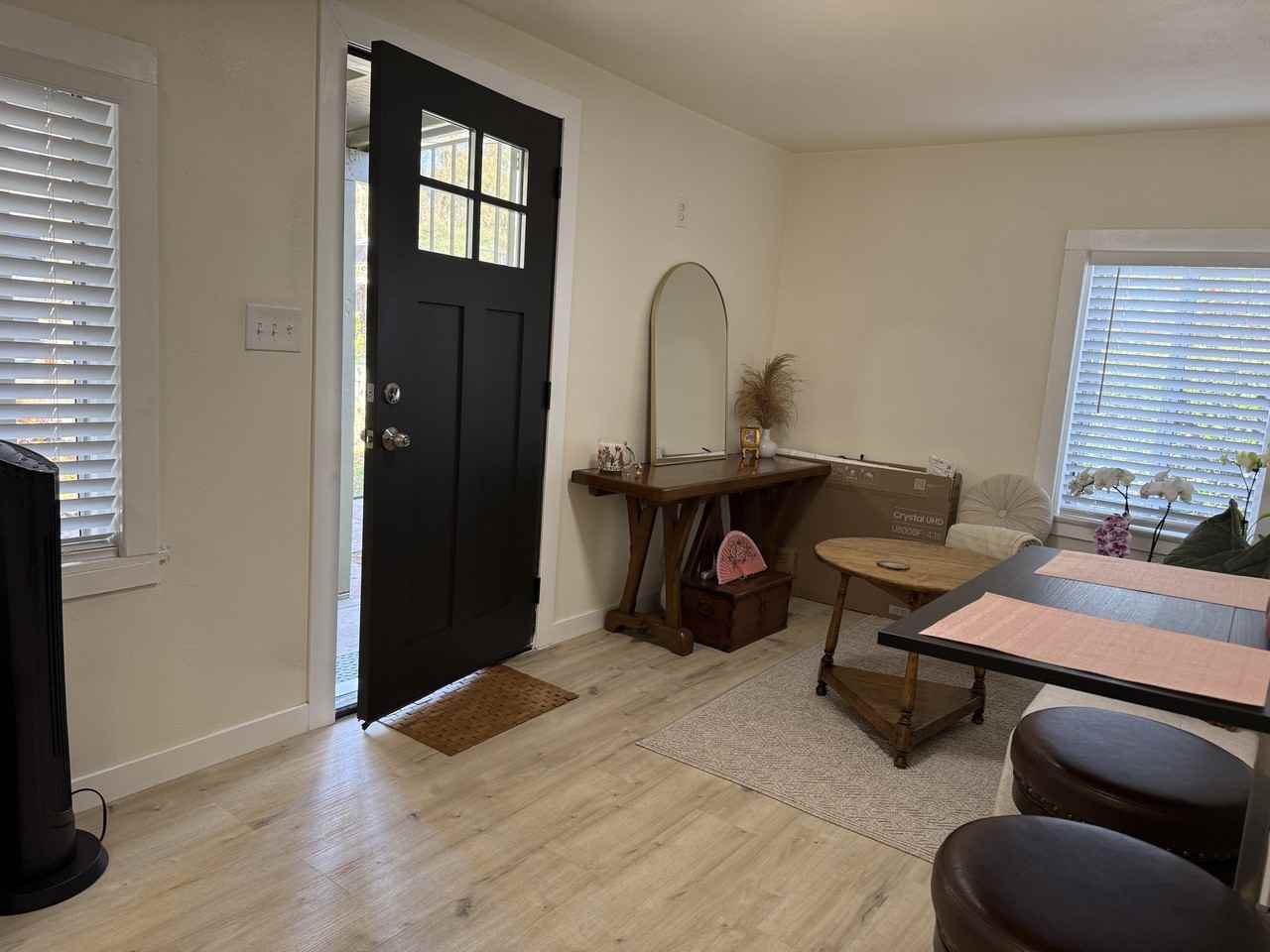 1135 South Santa Fe Avenue - Photo 2 of 9
