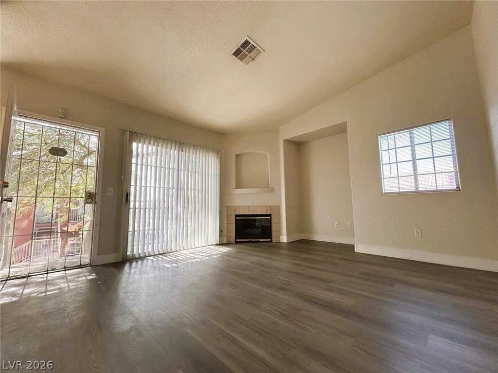 4730 E Craig Rd #2094 - Photo 2 of 20