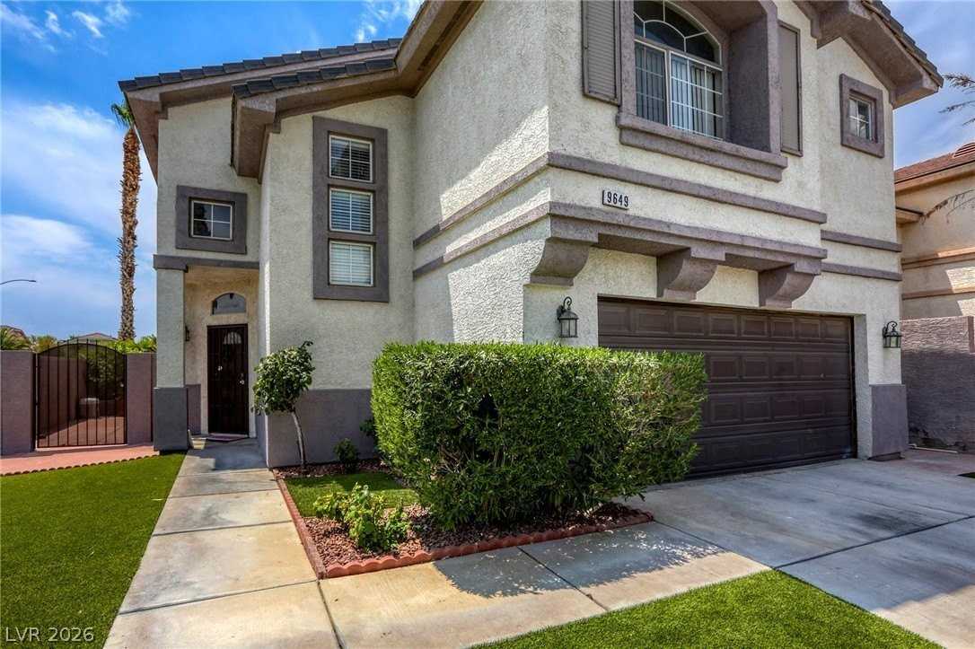 9649 Mesa Ridge Ct - Photo 4 of 43