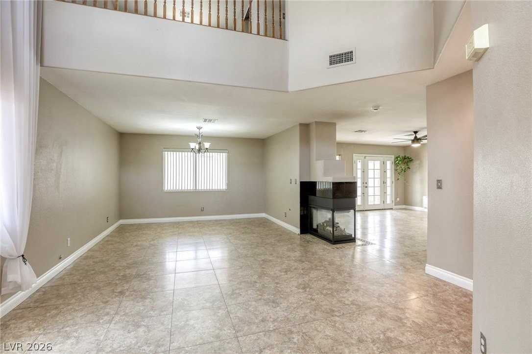 9649 Mesa Ridge Ct - Photo 5 of 43