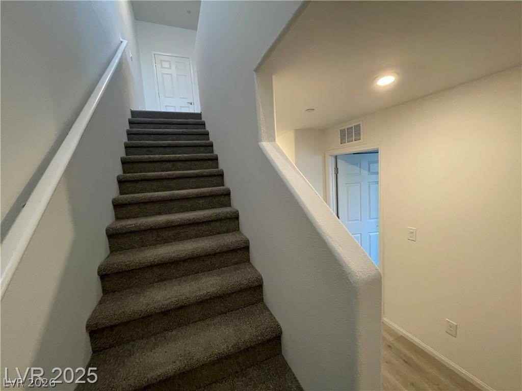 645 Bellus Pl - Photo 7 of 33