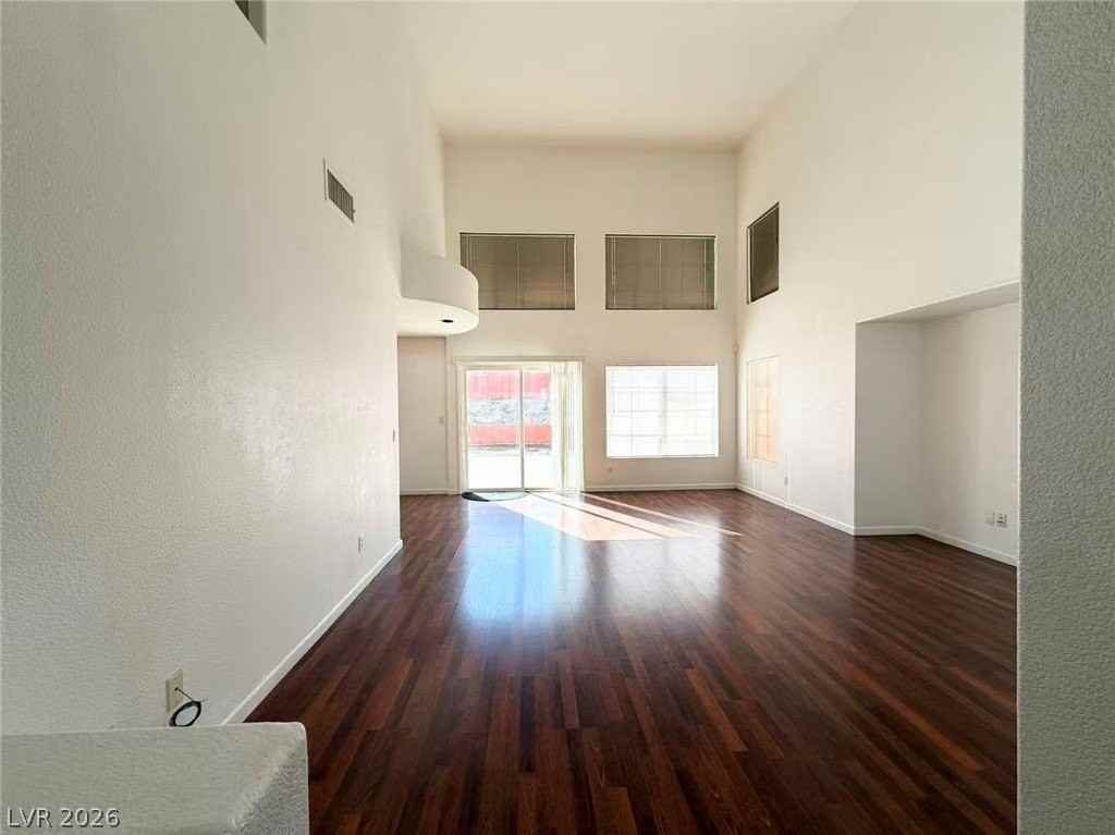 5129 Zoroaster St - Photo 4 of 16