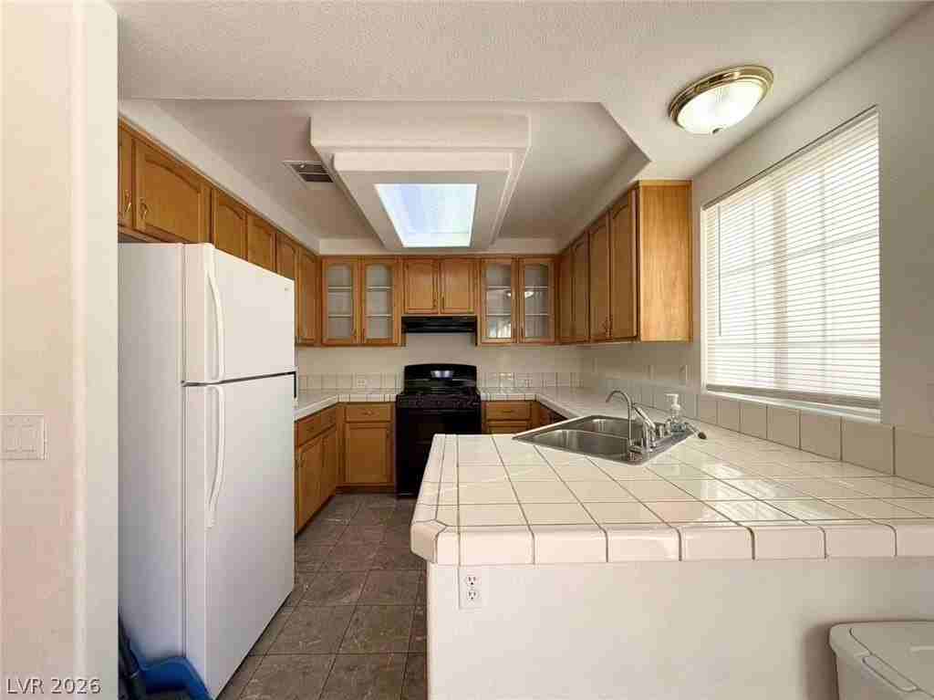 5129 Zoroaster St - Photo 7 of 16