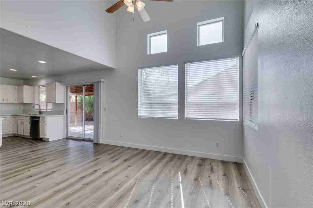 3340 Hillingdon Ct - Photo 7 of 24