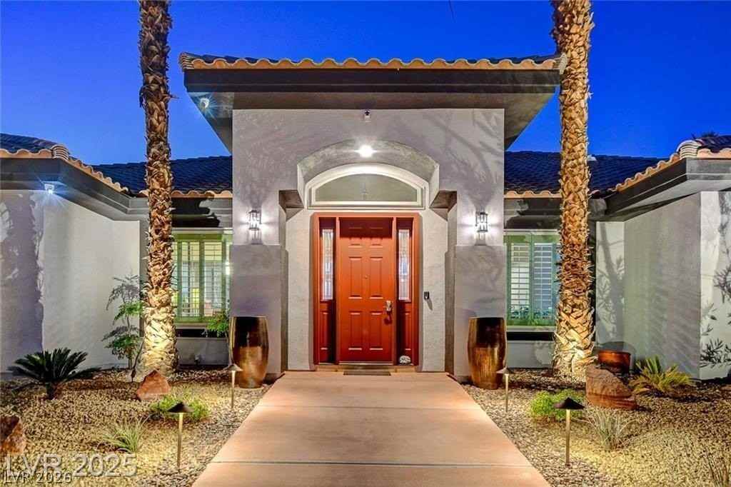 2101 Grand Island Ct - Photo 3 of 50