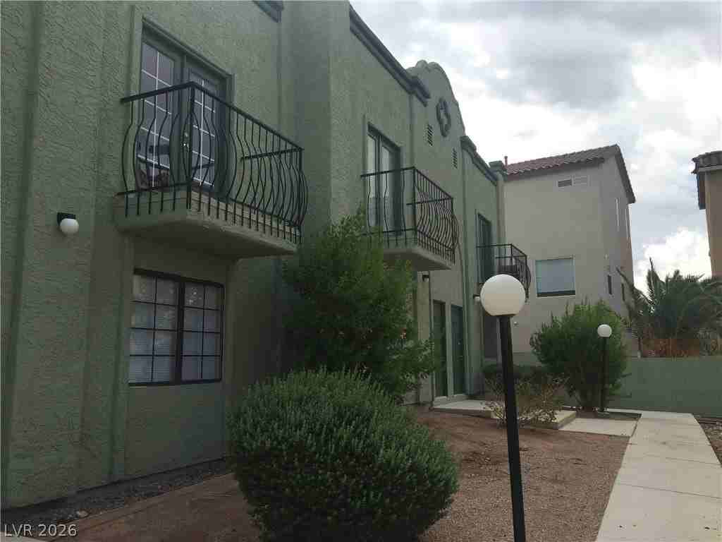 7030 Burcot Ave #C105 - Photo 6 of 50