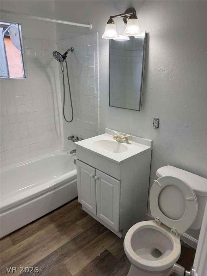 312 W Cleveland Ave #8 - Photo 7 of 11