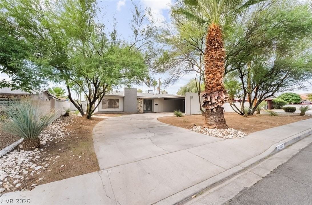 1607 Silver Mesa Way - Photo 4 of 41