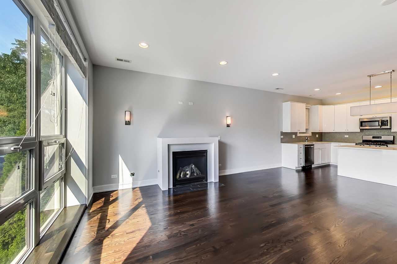 1701-03 North Kedzie Ave - Photo 4 of 25