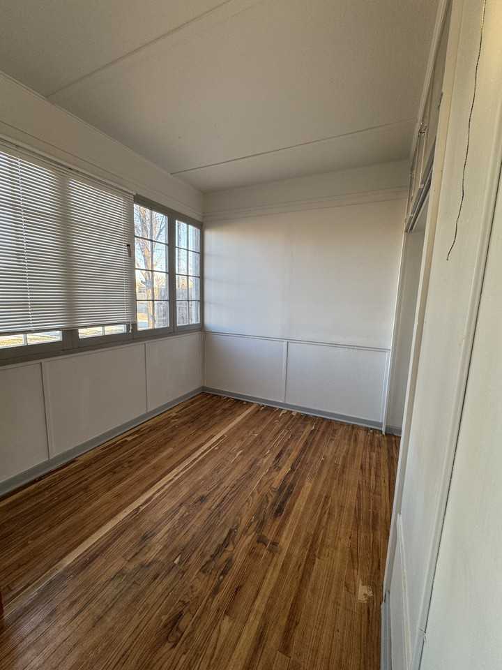 157 North 4th East Street - Photo 7 of 19