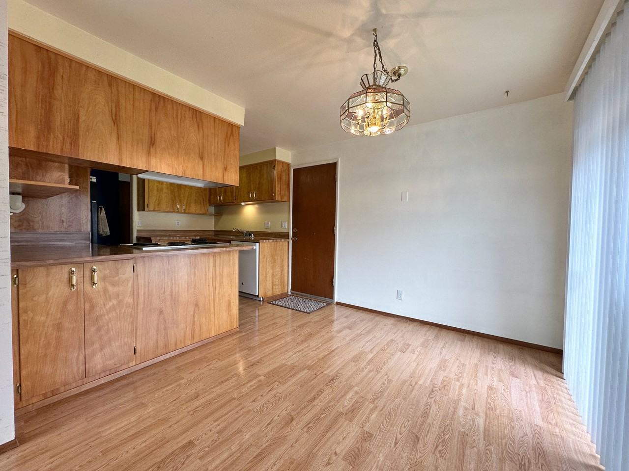 290 East 46th Avenue - Photo 7 of 42