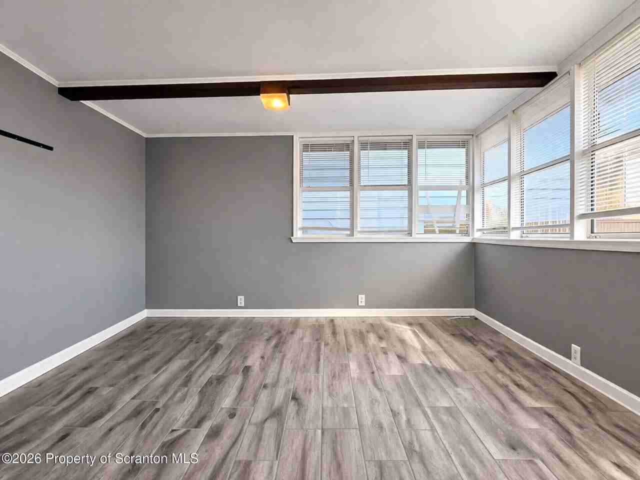 2717 N Main Ave - Photo 6 of 17