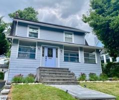 featured image of 220 S Ridgewood Rd