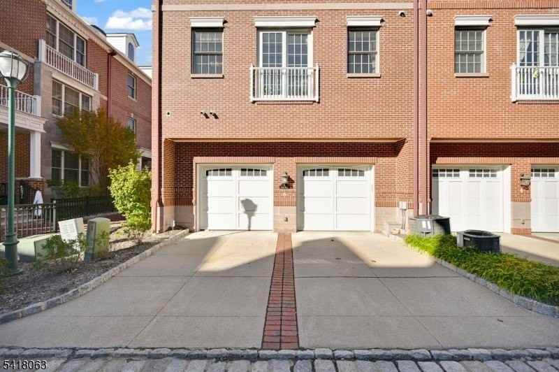 6 Gable Walk - Photo 3 of 23