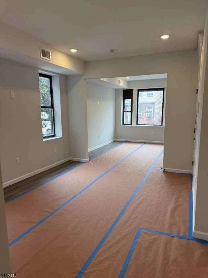 37 6th St - Photo 6 of 24