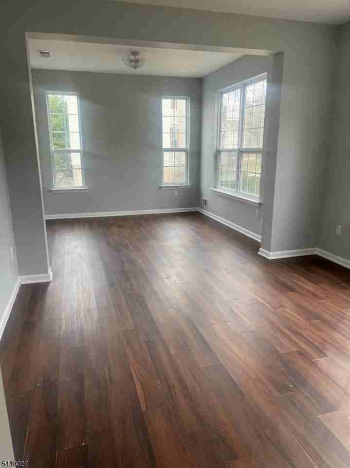 227 Winding Hill Dr - Photo 3 of 17