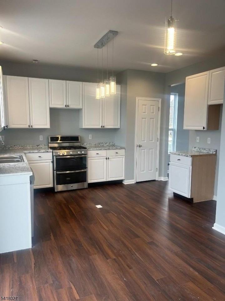 227 Winding Hill Dr - Photo 7 of 17