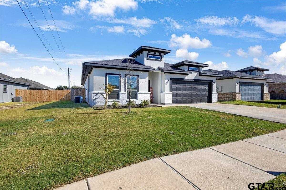 115 Labein Ave - Photo 4 of 32