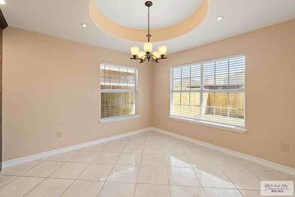 2447 Firenze St - Photo 5 of 20