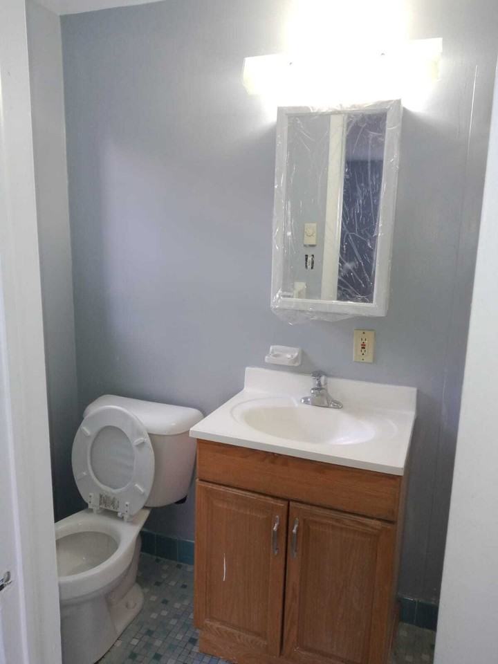 East Walnut Commons - Photo 4 of 7