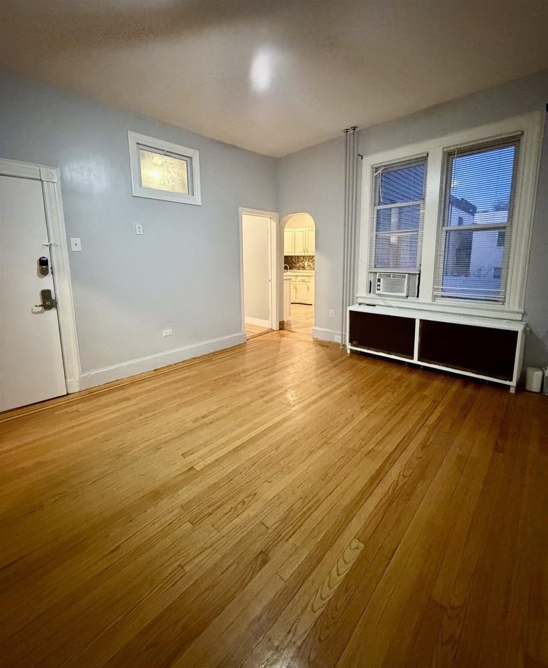 206 Hancock Ave #1 - Photo 6 of 9