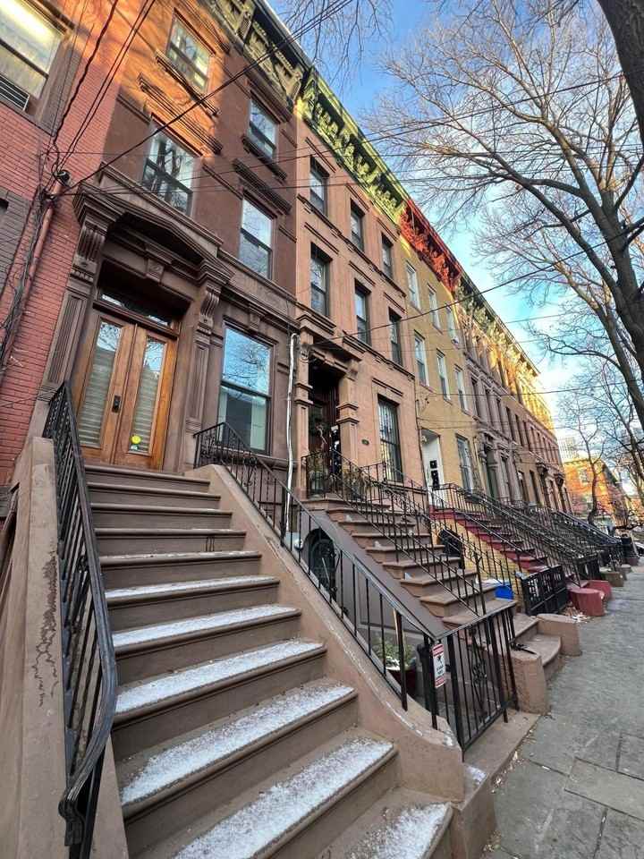 122 Mercer St - Photo 2 of 33